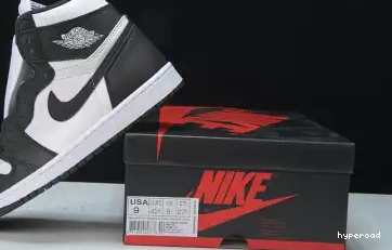 Hyperoad - AIR JORDAN RETRO HIGH 1 'BLACK WHITE' OG 0402